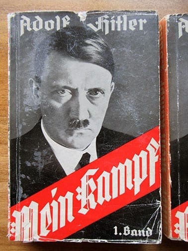 ORIGINAL 1936 TWO VOLUME PAPERBACK EDITION OF ADOLF HITLERS "MEIN KAMPF" - Image 2
